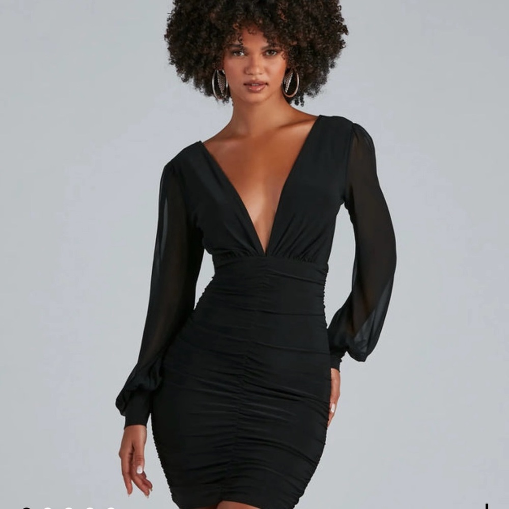 Elegant Black Long Sleeve Dress